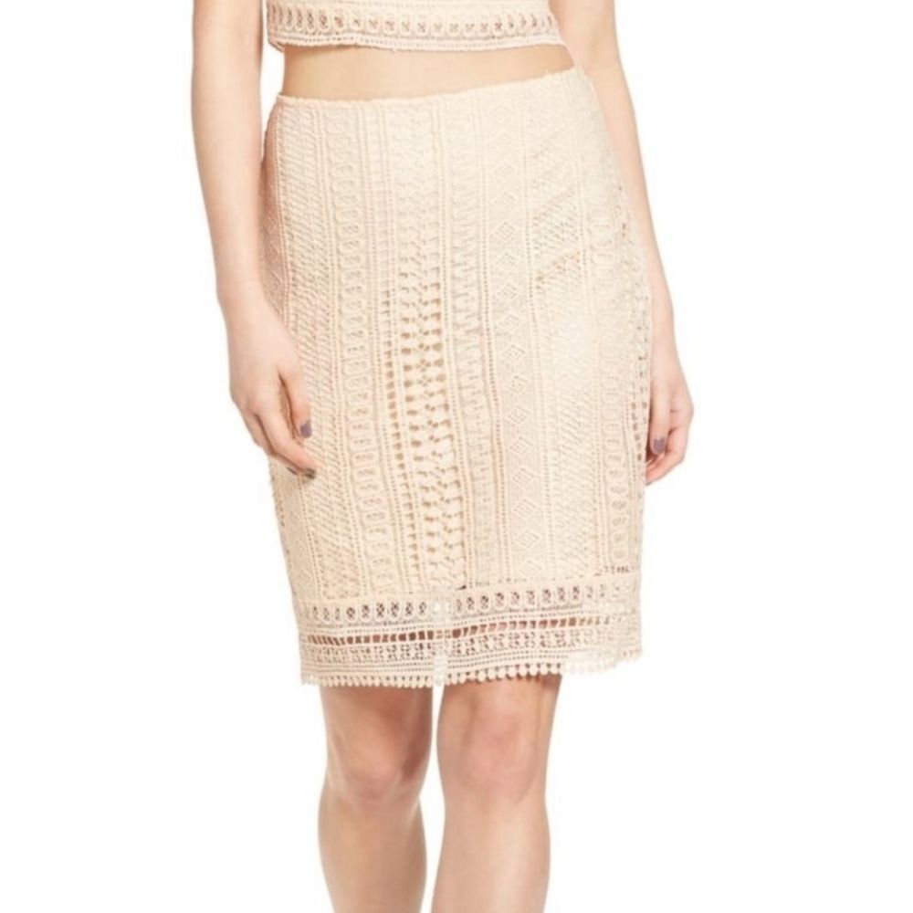 3/$25 Leith Peach Cream Pink Crochet/Lace Pencil Skirt Sz Small